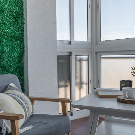 Tuguest Heroe Apartment Малага Экстерьер фото