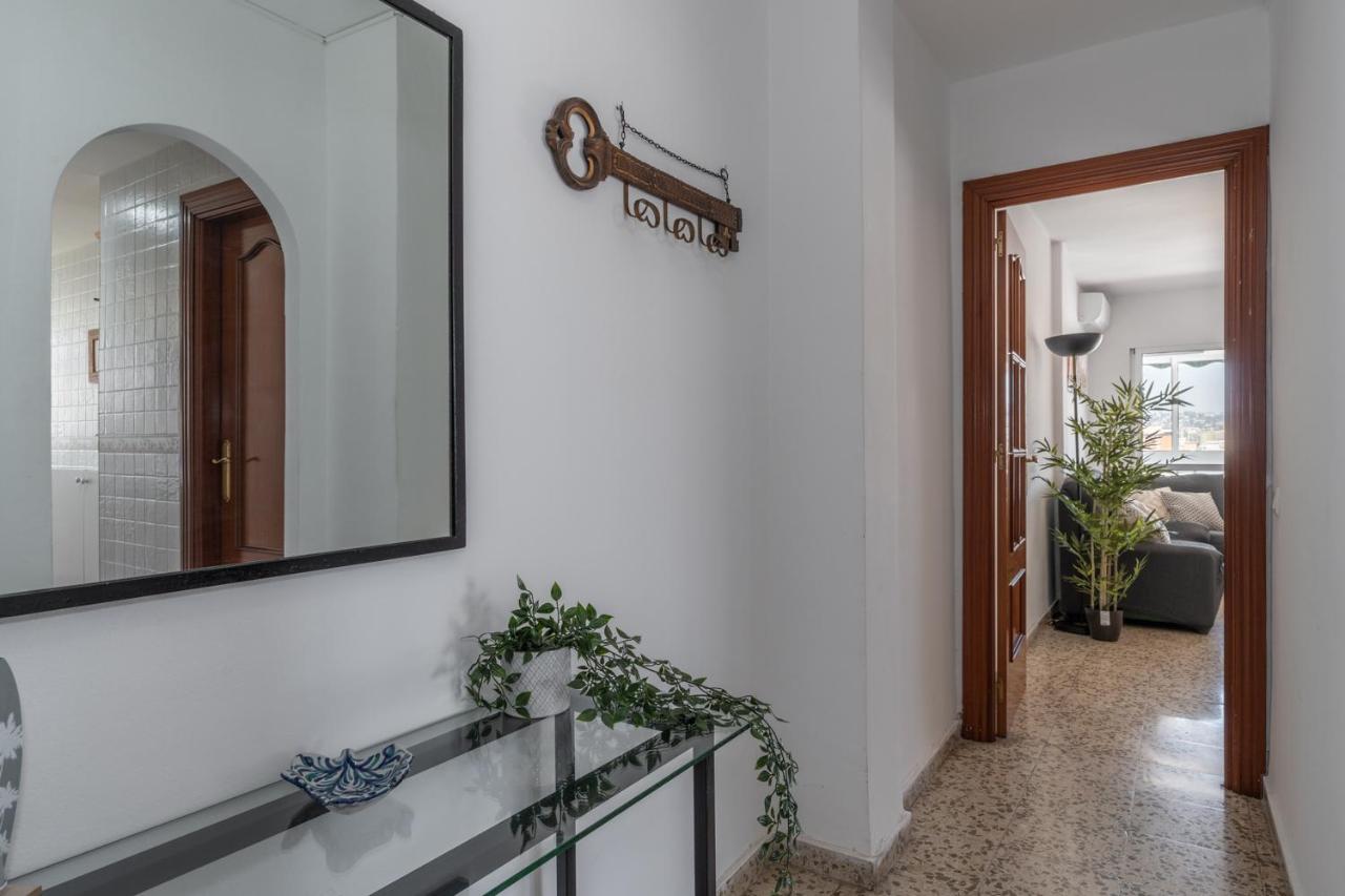 Tuguest Heroe Apartment Малага Экстерьер фото