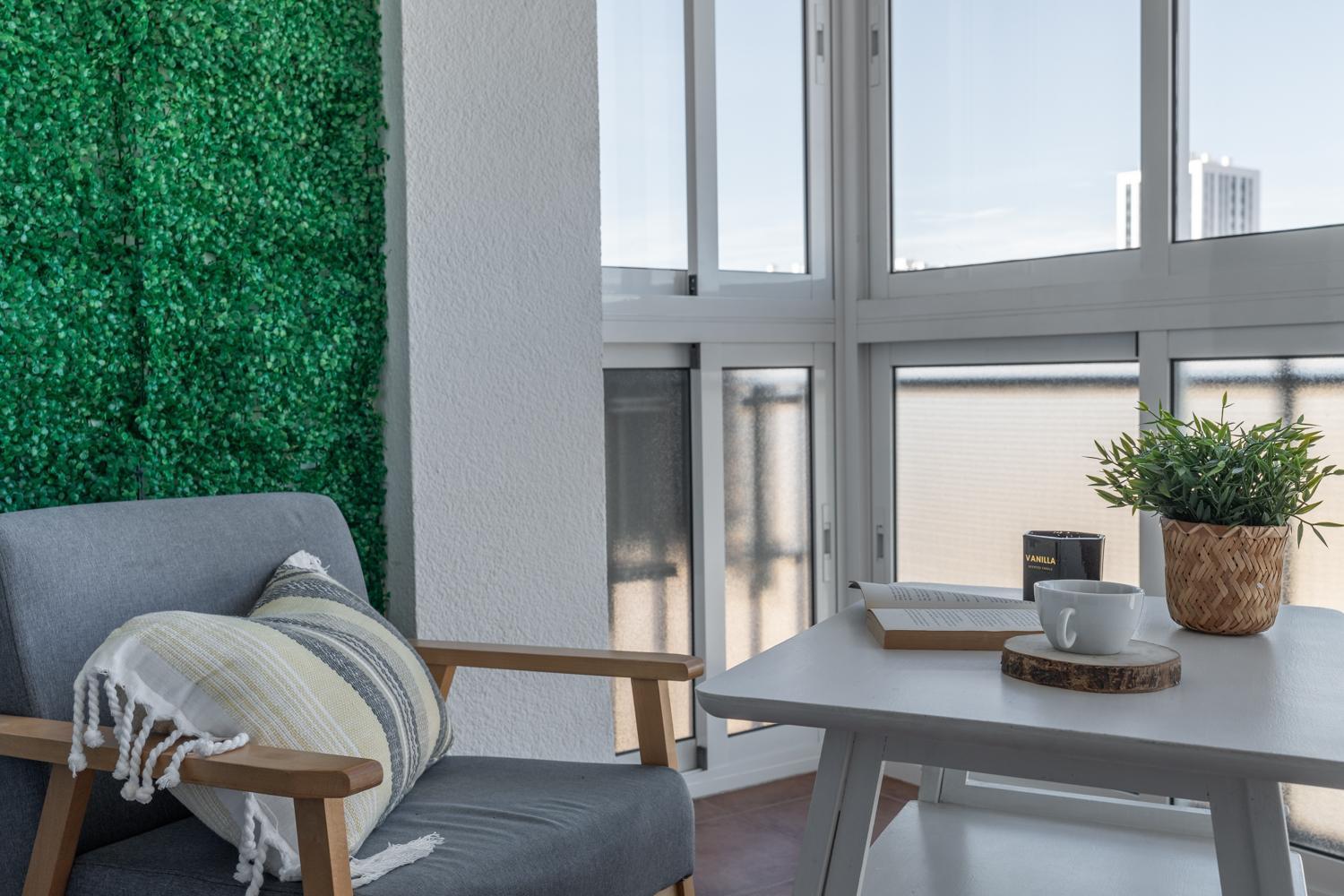 Tuguest Heroe Apartment Малага Экстерьер фото