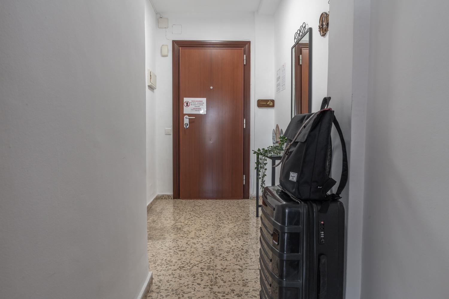 Tuguest Heroe Apartment Малага Экстерьер фото