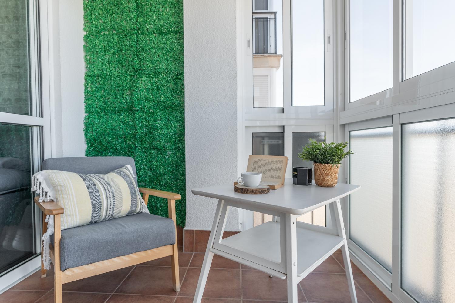 Tuguest Heroe Apartment Малага Экстерьер фото