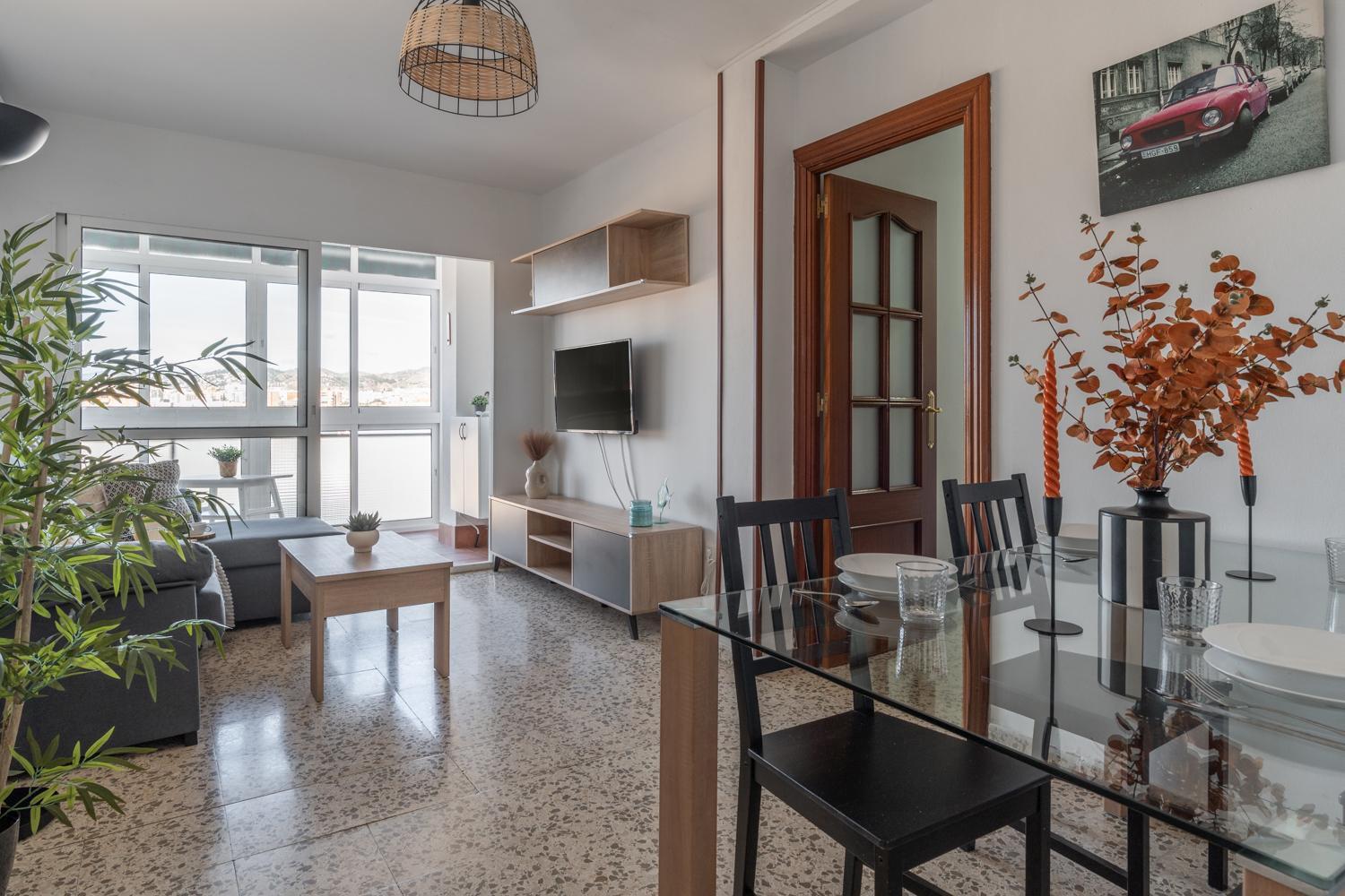 Tuguest Heroe Apartment Малага Экстерьер фото